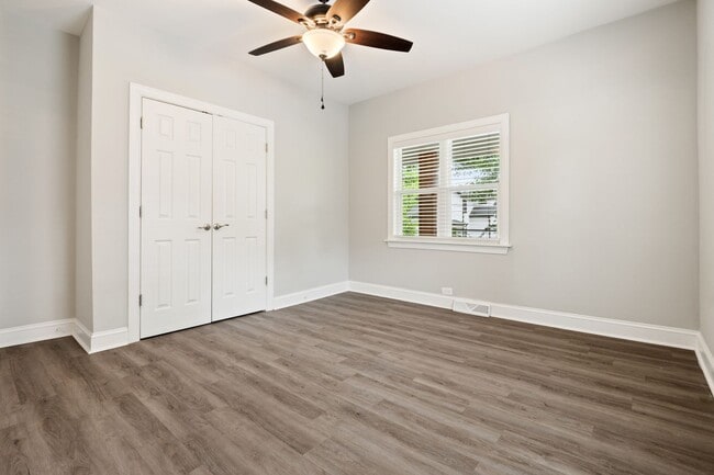 Building Photo - Recently Renovated 3BR Home Near Downtown Durham with Spacious Backyard! Available Now! Pet Frien...