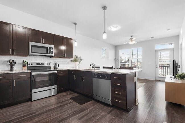 Building Photo - 8506 Westfield Blvd