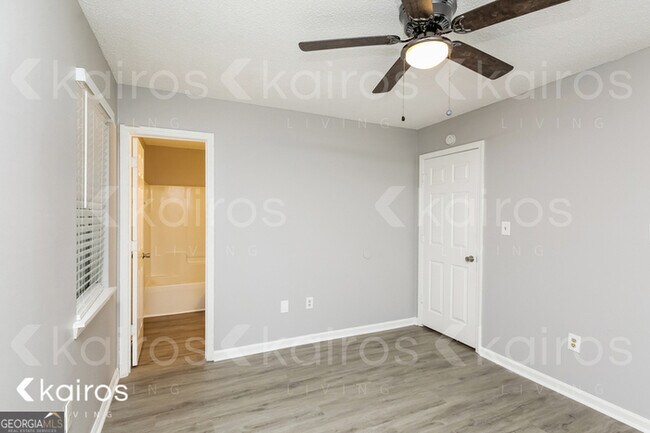 Building Photo - 120 Deer Pkwy