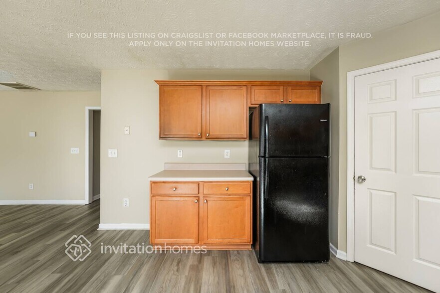 Building Photo - 3019 Rusticwood Dr SW