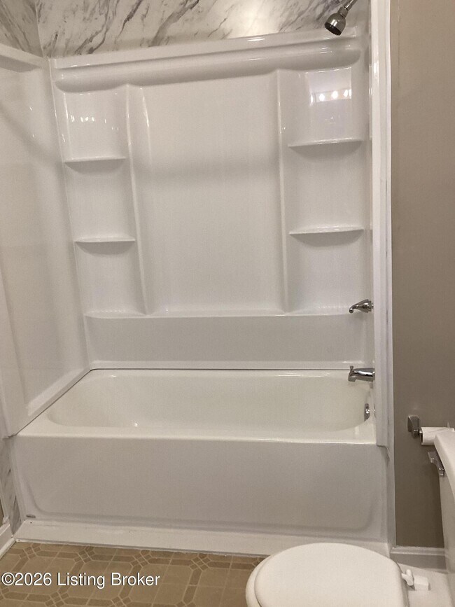 Building Photo - 110 Robert Ct