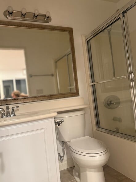 Building Photo - 3928 Arizona St