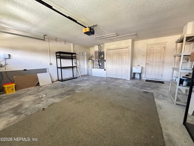Building Photo - 20 Clarendon Ct N