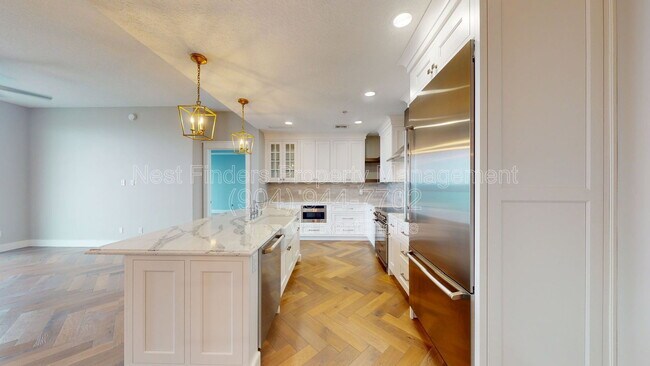 Building Photo - 1431 Riverplace Blvd