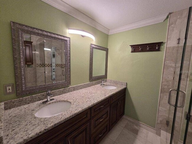 Building Photo - 3927 E Eden Roc Cir
