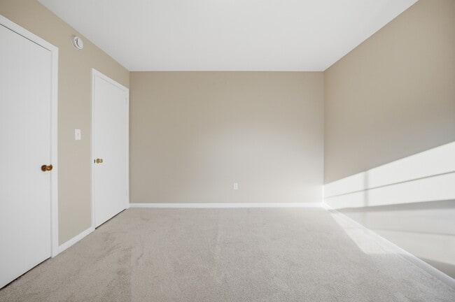 Building Photo - 1210 Pansy St