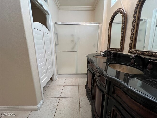 Building Photo - 10041 Woodhouse Dr