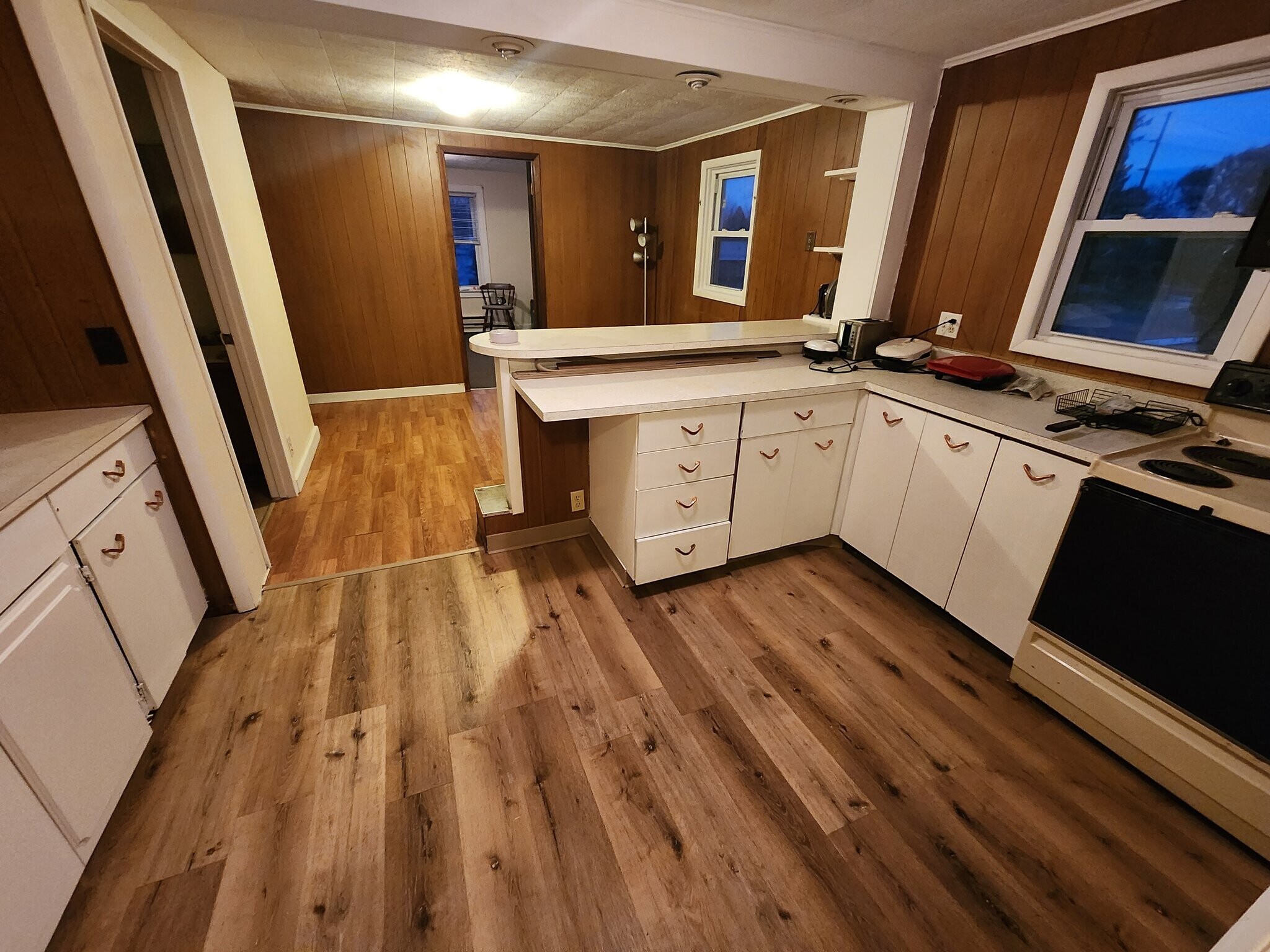 Building Photo - 497 E Main St