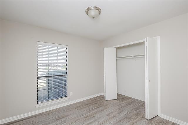 Building Photo - 2817 Carnaby Ln