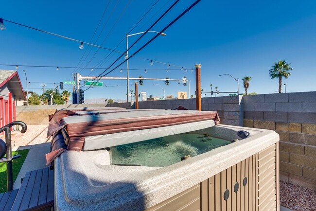 Building Photo - A truly one-of-a-kind pirate themed home t...