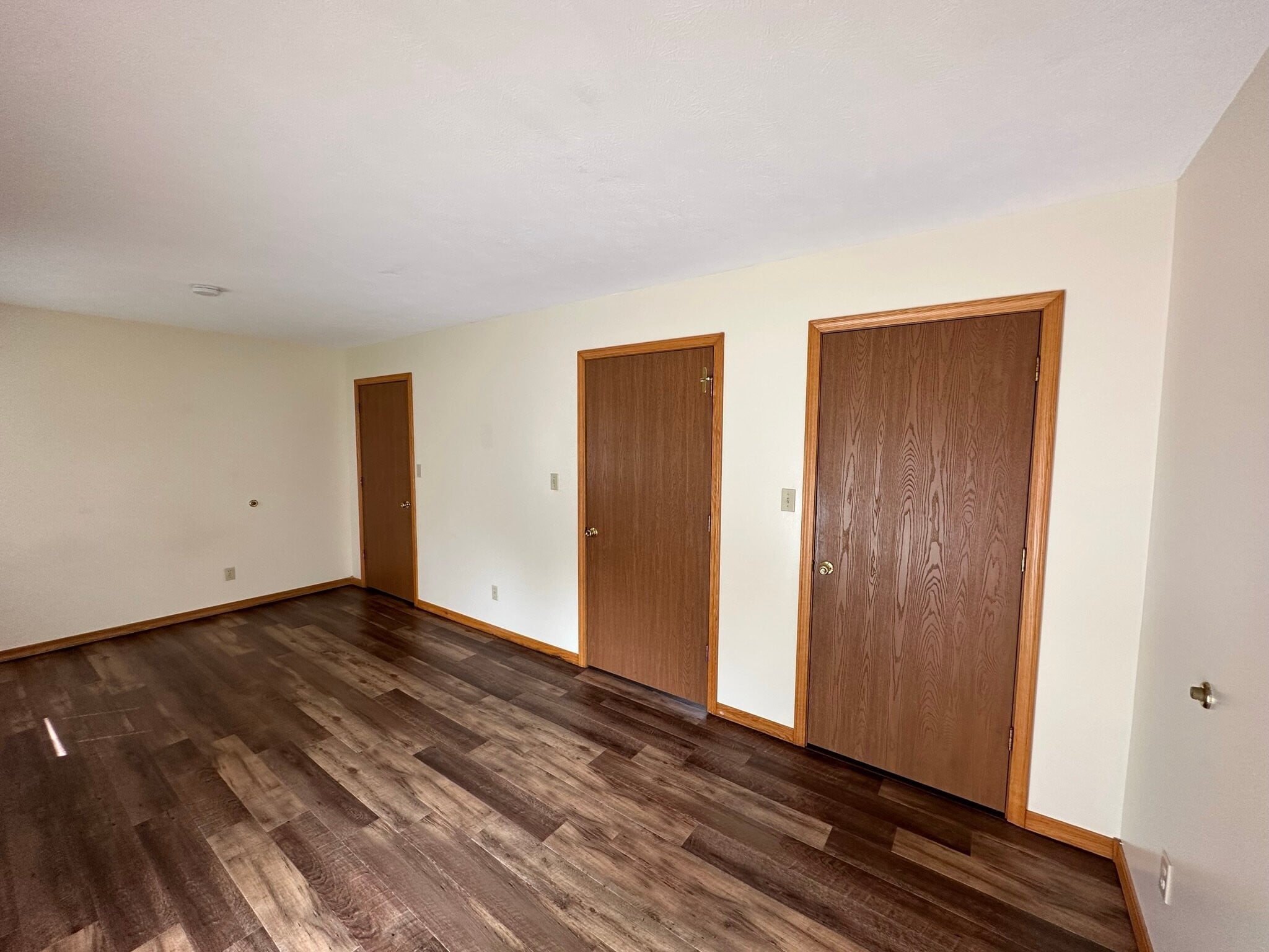 Building Photo - 350 N 100 E