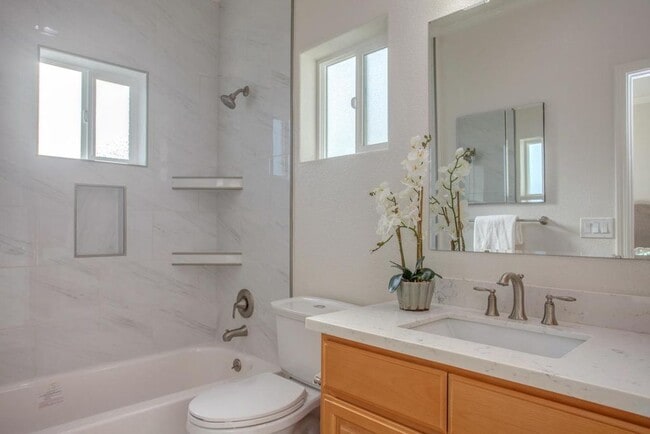 Building Photo - 70 wright avenue