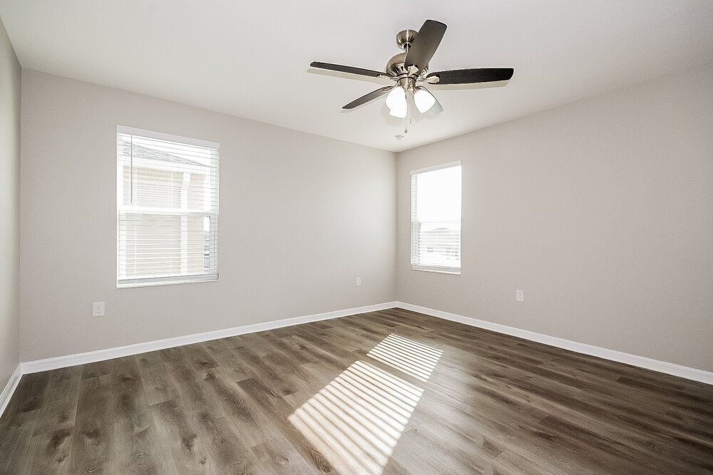 Building Photo - 10725 Southern Forest Dr