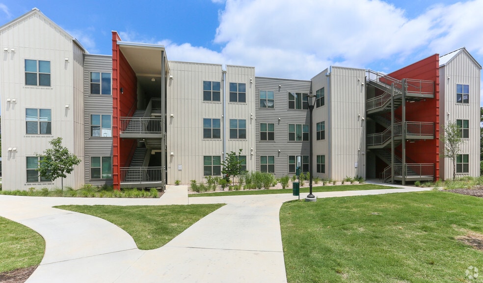 Primary Photo - Cardinal Point Apartments