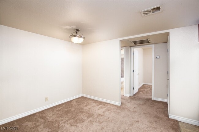Building Photo - 4980 Indian River Dr