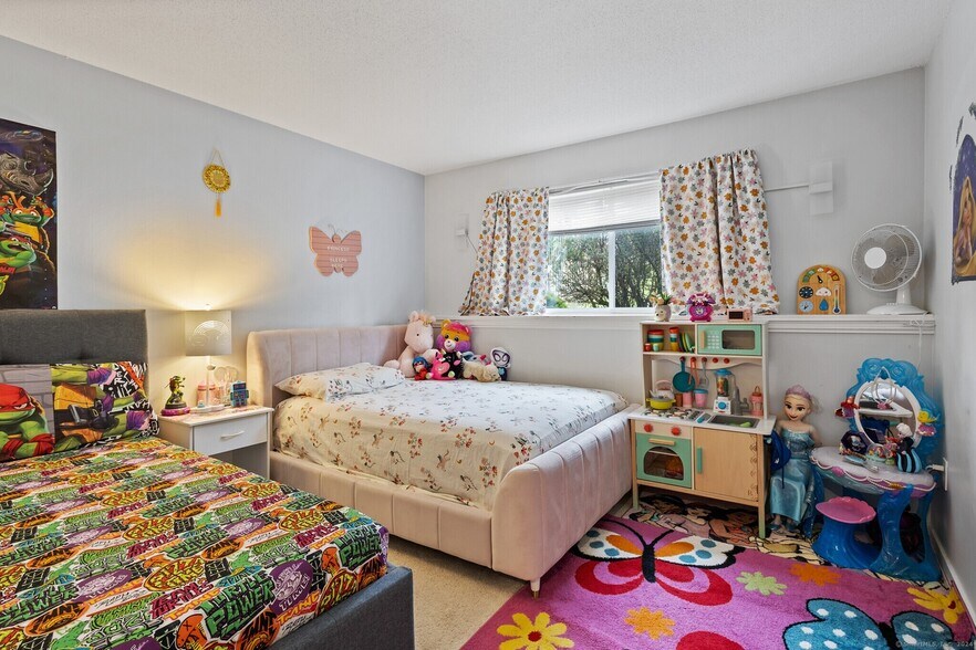 Building Photo - 59 Brookwood Dr