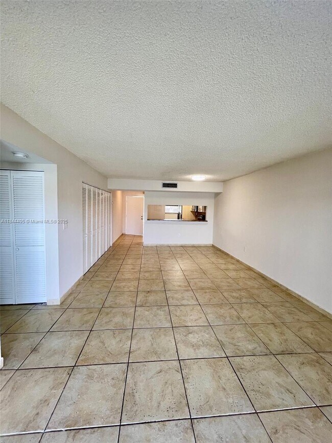 Building Photo - 10290 NW 9th St Cir