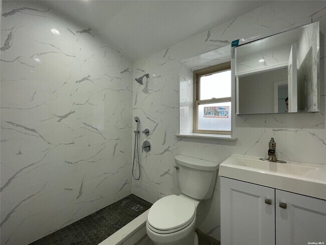 Building Photo - 6130-61156 156th St