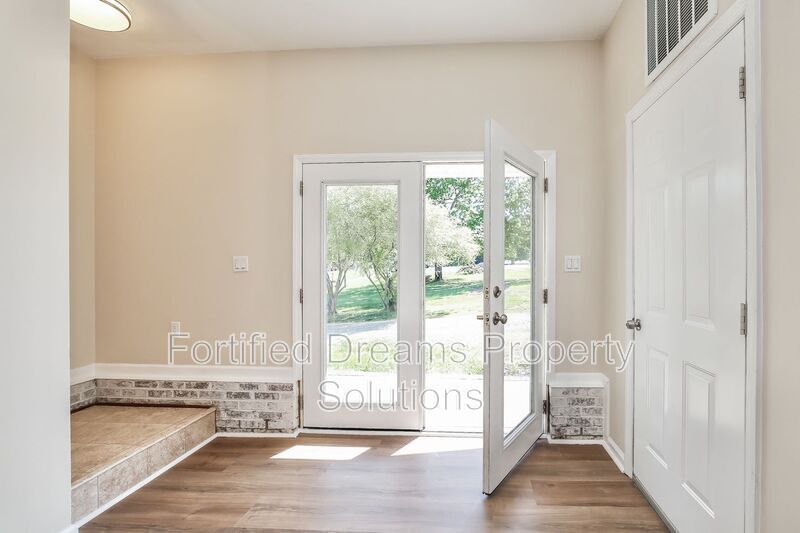 Building Photo - 4330 Alamance Rd