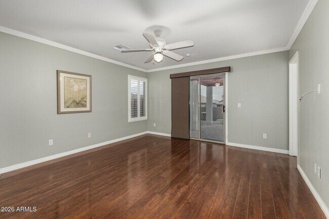 Building Photo - 1014 E Milada Dr