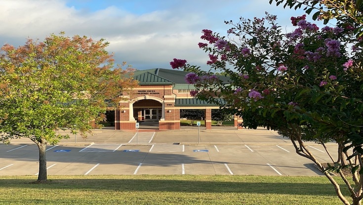 Building Photo - 820 Osage Dr