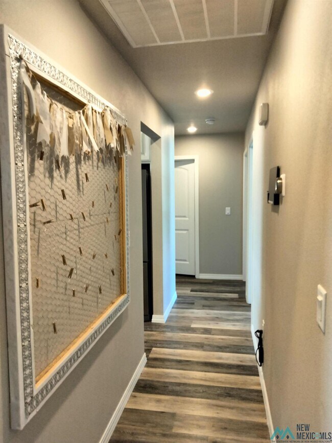 Building Photo - 621 Providence Cir