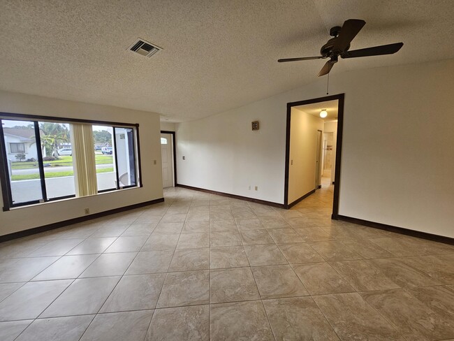 Building Photo - 22687 SW 53rd Ave