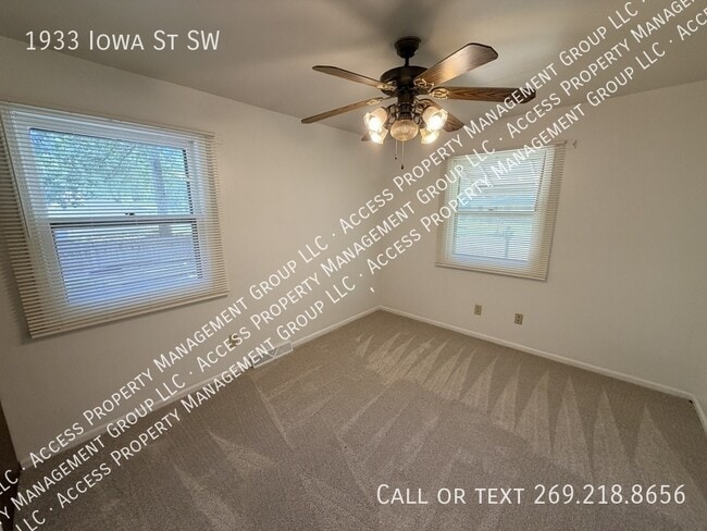 Building Photo - 1933 Iowa St SW