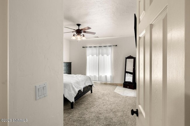 Building Photo - 2561 Desert Cove Pl