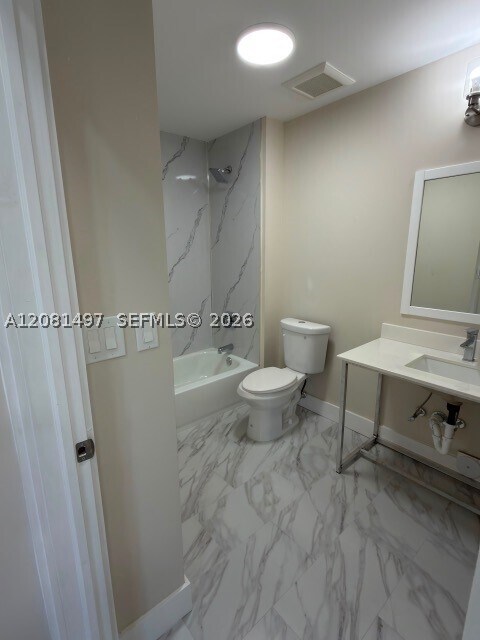 Building Photo - 17020 SW 104th Ave
