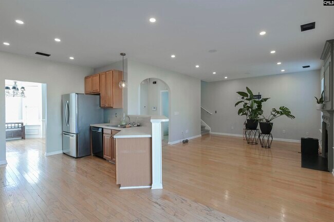 Building Photo - 101 Water Hickory Way