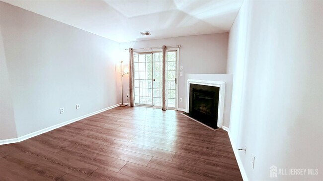 Building Photo - 434 Waterford Dr