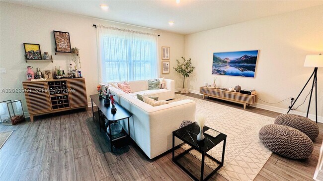 Building Photo - 3117 Buttonwood Ct