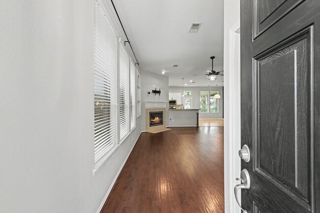 Building Photo - 7023 Durango Creek Dr