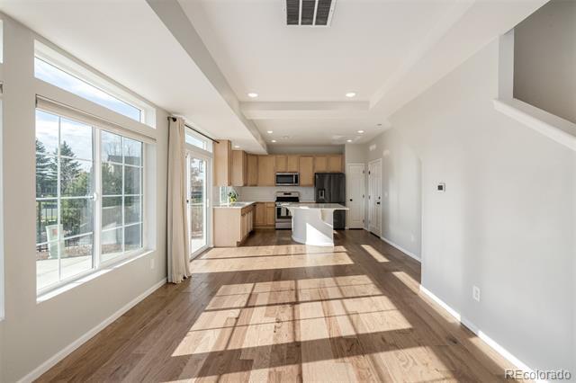 Building Photo - 26116 E Byers Pl