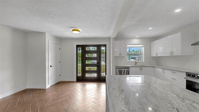 Building Photo - 5435 Drinkard Dr