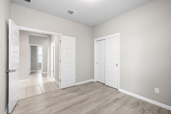 Building Photo - 313 McLintock Rd