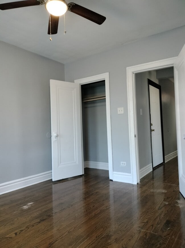 Building Photo - 8000 S Hermitage Ave