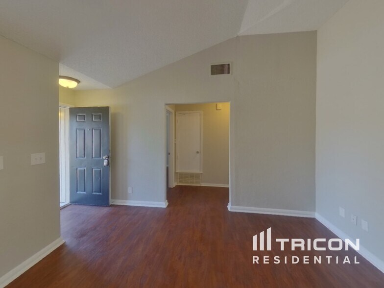 Building Photo - 6401 Freedom Ct