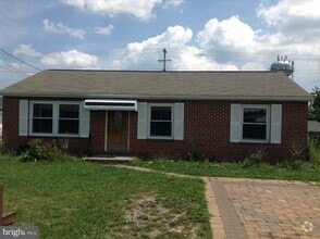 Building Photo - 106 Green Park Ct