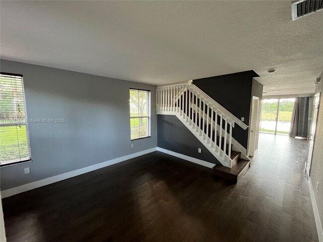 Building Photo - 4790 SW 165th Ave