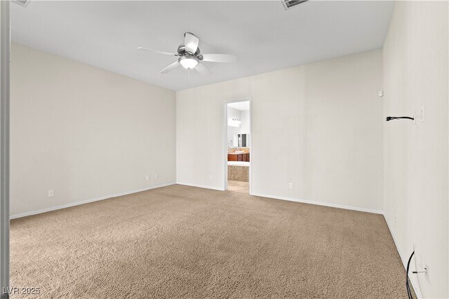 Building Photo - 2685 La Boutique St