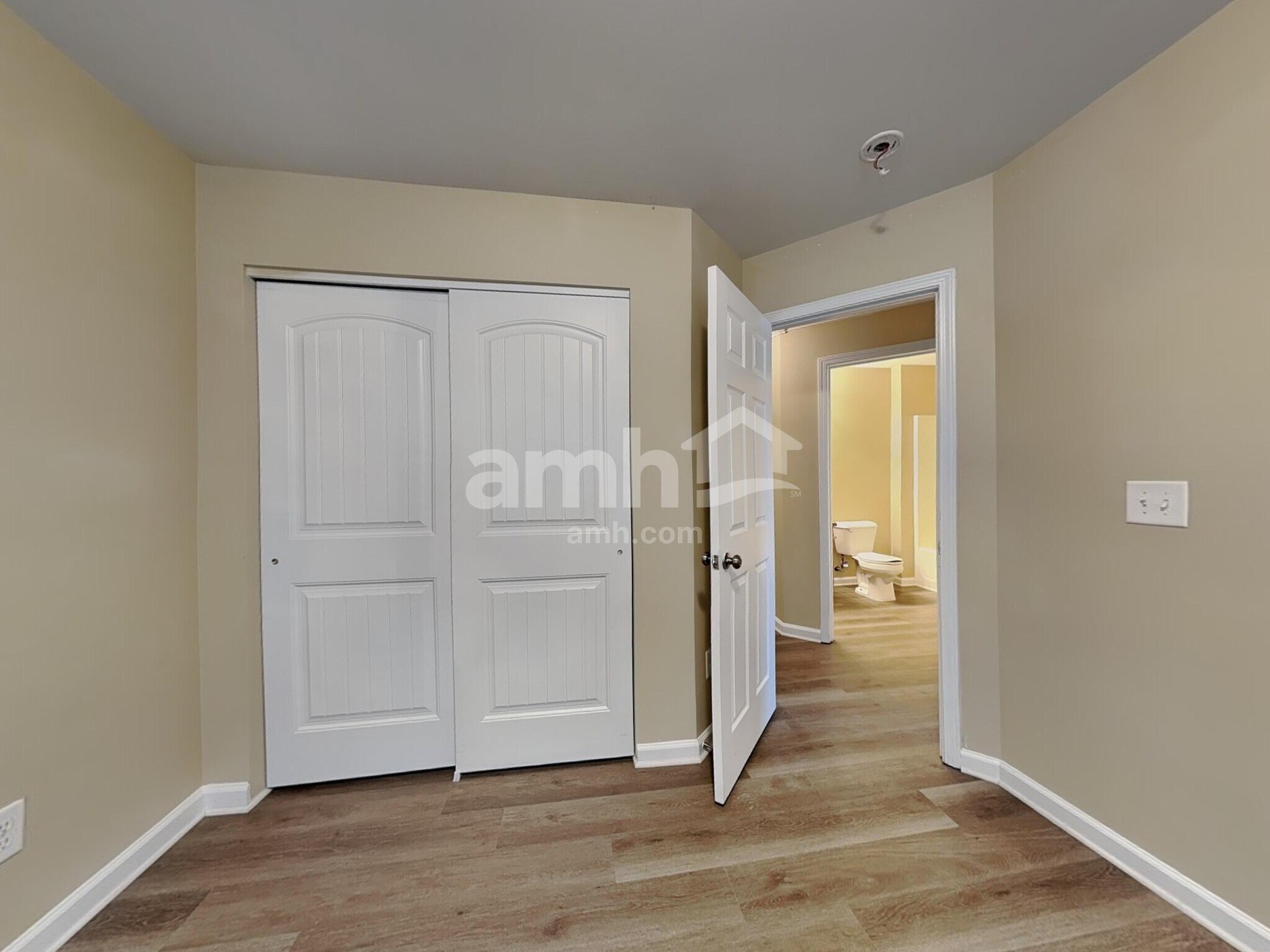 Building Photo - 5160 Busted Rock Trl