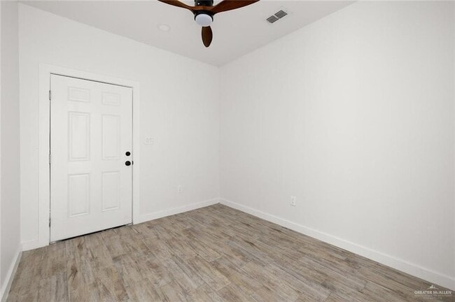 Building Photo - 1429 W Harrison Ave