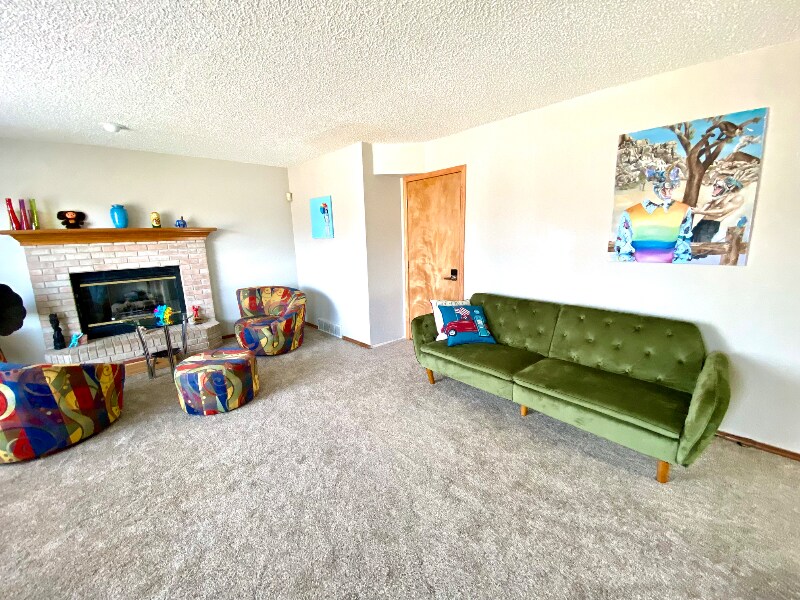 Building Photo - 2130 Silkwood Dr