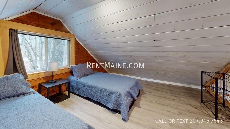 Building Photo - 8 Sand Beach Ln