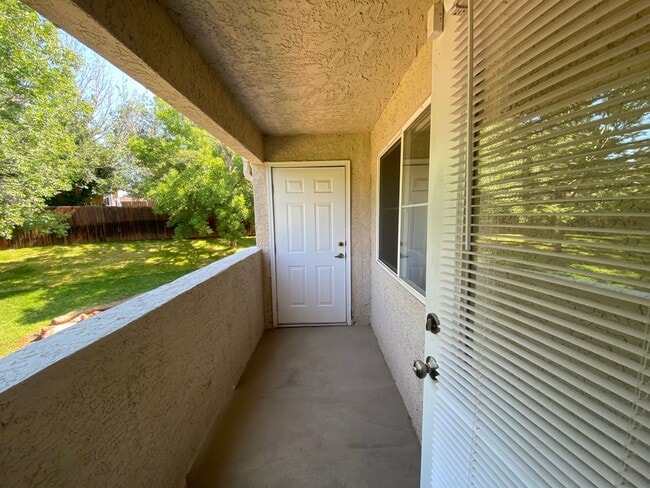 Building Photo - 3890 Strawberry Field Grove