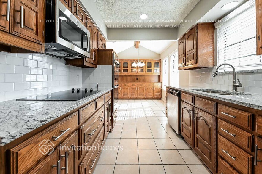 Building Photo - 1806 Seabrook Dr