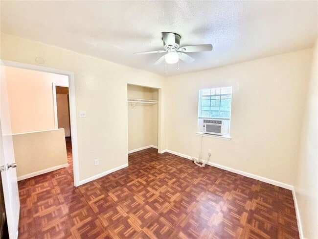 Building Photo - 6257 Manor Rd