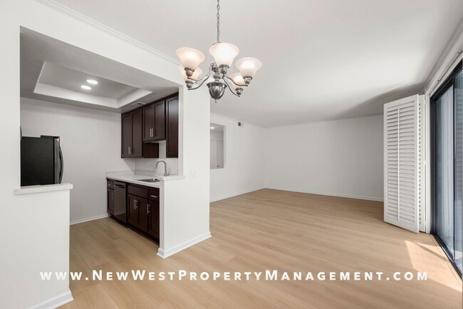 Building Photo - Lovely Marina District 2-bedroom at Park R...